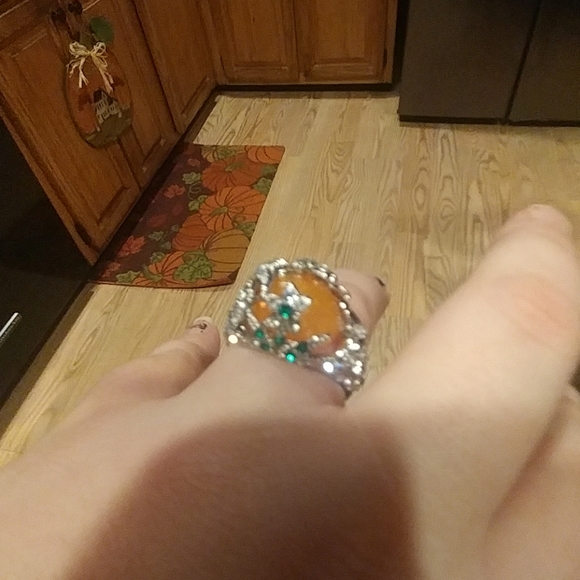 ♥️New gorgeous flower ring - Picture 2 of 6
